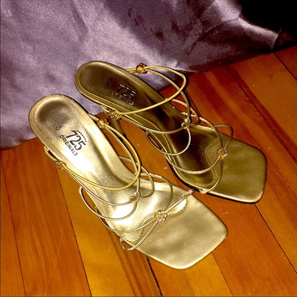 BUNDLE OF HEELS 3 PAIRS - Picture 1 of 6